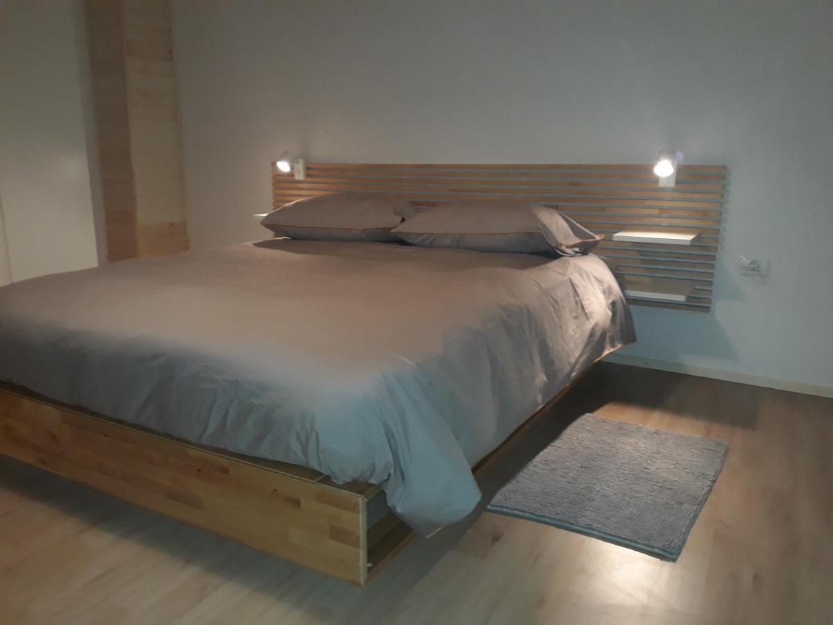 Apartmaji Hedera Комен Екстер'єр фото
