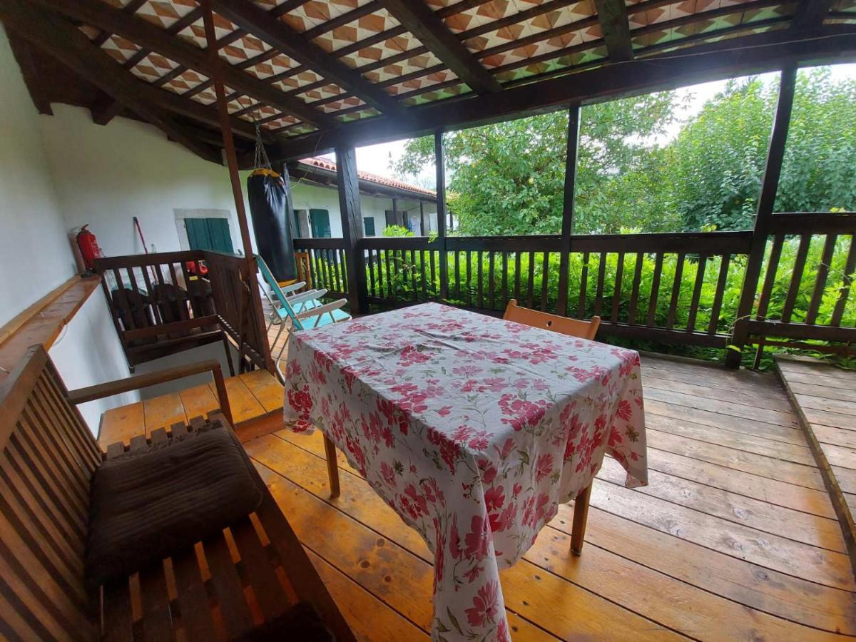 Apartmaji Hedera Комен Екстер'єр фото